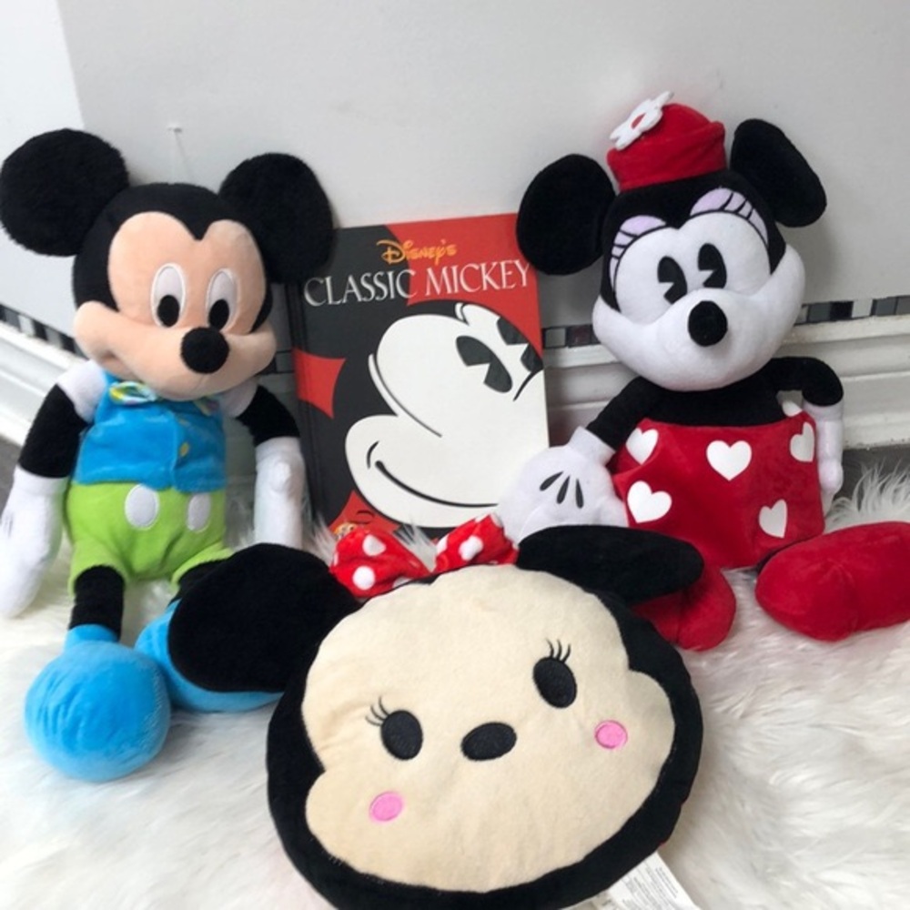DISNEY Mickey-Minnie Mouse Easter Valentine's
Plushies with pillow & book lot
